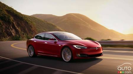 Tesla rappelle des Model S et Model Y en raison d’un problème avec la direction assistée